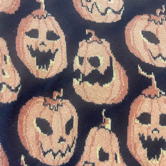Halloween pumpkin/ jack o lantern sweater - Picture 8 of 11